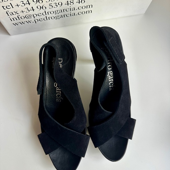 Pedro Garcia Libby Black Suede Pump - Picture 2 of 4